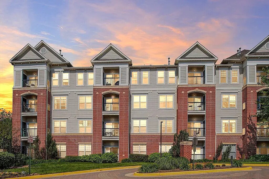 3851 Aristotle Ct Unit 210, Fairfax, VA 22030 Condo for Rent in