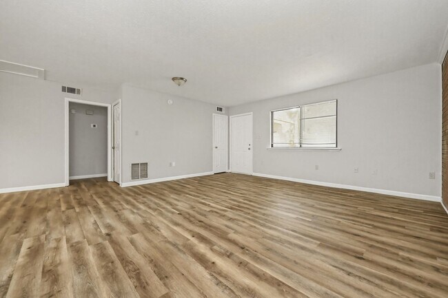 Building Photo - 8666 N Anna Way