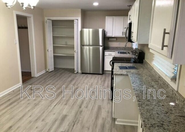 Building Photo - 446 Honaker Ave