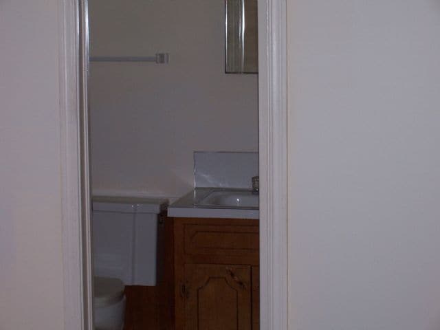 Building Photo - 1228 Forest Dr
