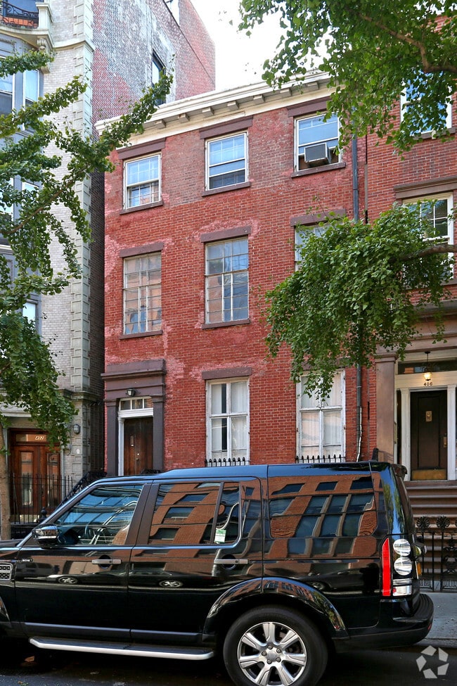Building Photo - 404 W 20th St
