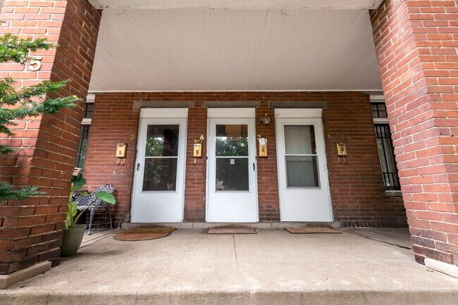 Foto del edificio - 145 N Keats Ave