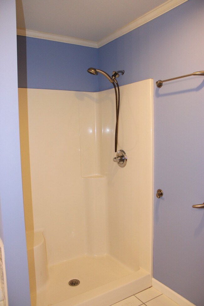 Foto del edificio - 306 Daniel Dr