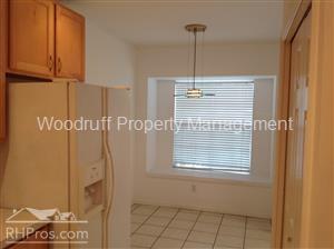 Building Photo - 7575 Meadow Lakes Dr