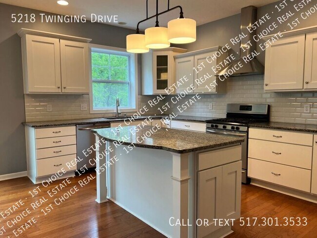 Foto del edificio - 5218 Twinging Drive