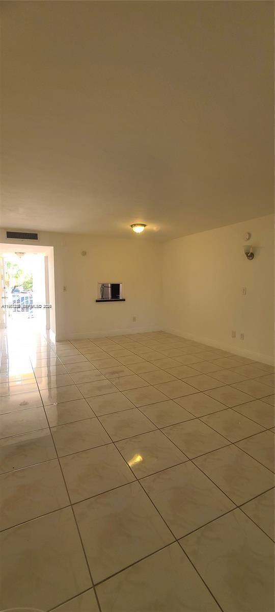 Foto del edificio - 1540 NE 191st St