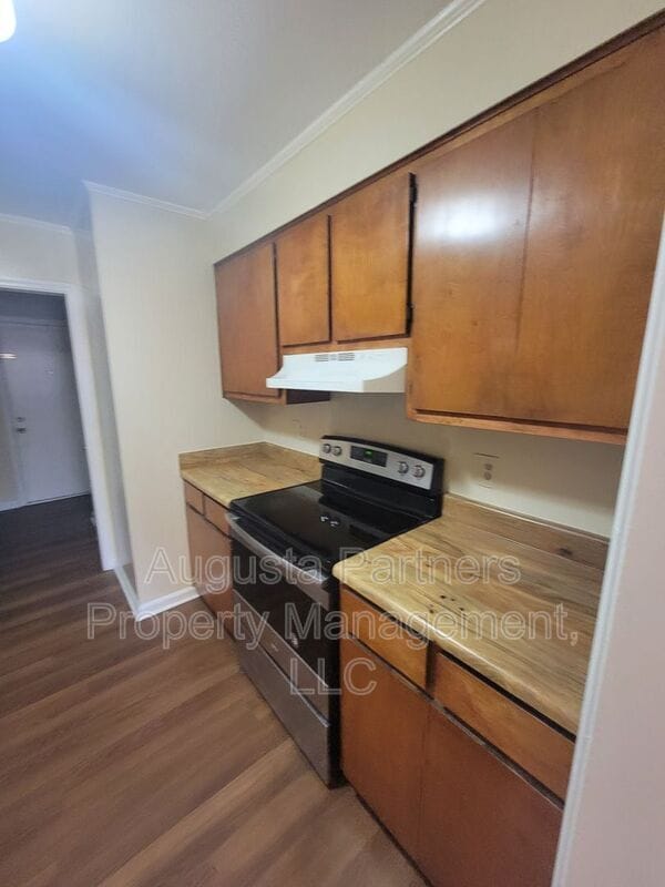 Building Photo - 115 Samarya Ln