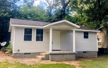 Building Photo - 1705 Evelyn Ave