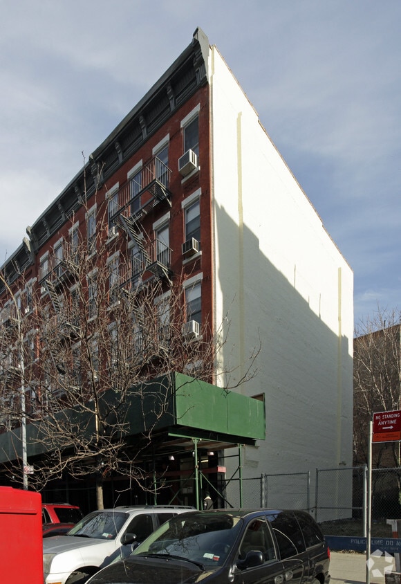 Building Photo - 2756 Frederick Douglass Blvd