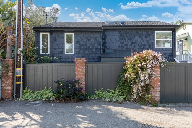 Building Photo - 31641 Jewel Ave