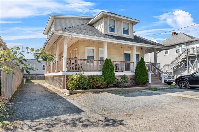 Foto del edificio - 49 Massasoit Ave