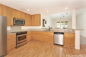 Building Photo - 520 Lunalilo Home Rd