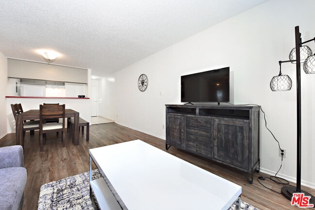 Foto del edificio - 3600 Bagley Ave