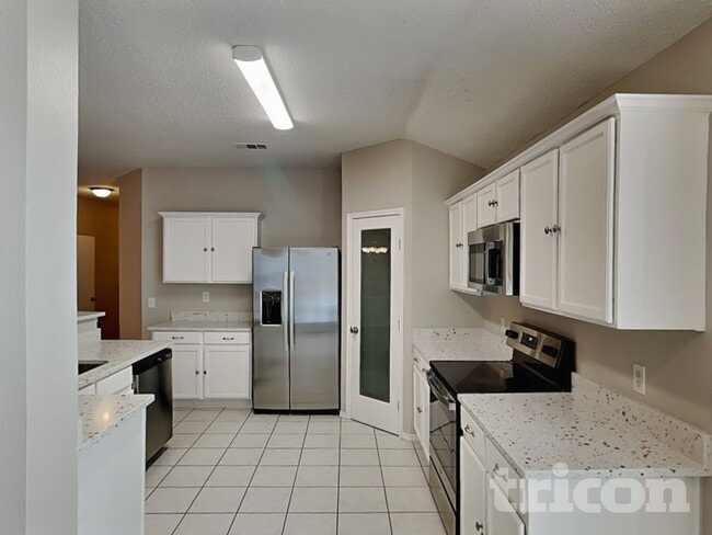 Building Photo - 1619 Columbia Dr