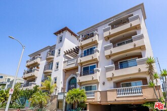 Building Photo - 1234 Armacost Ave