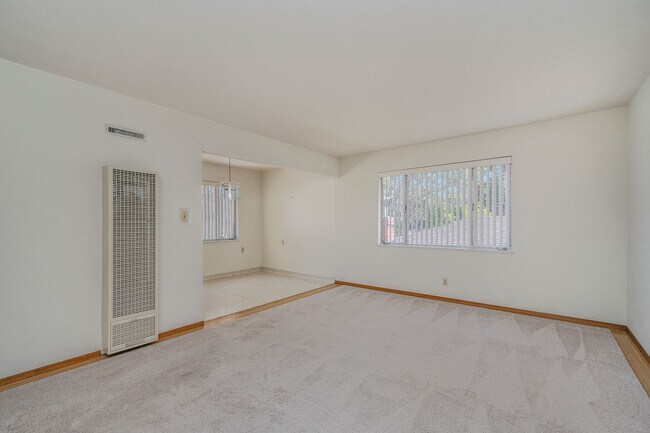 Foto del edificio - 1616 Central Ave