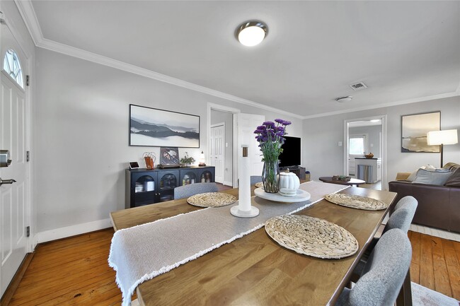 Foto del edificio - 1132 E 28th St