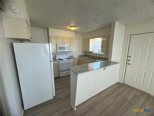 Foto del edificio - 604 Sunset Ln