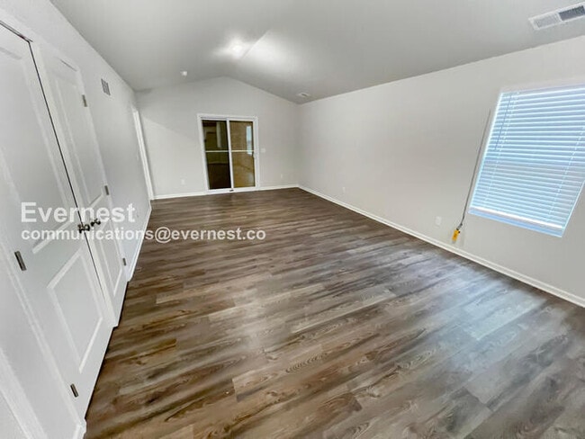 Foto del edificio - 4128 Garfield Ave