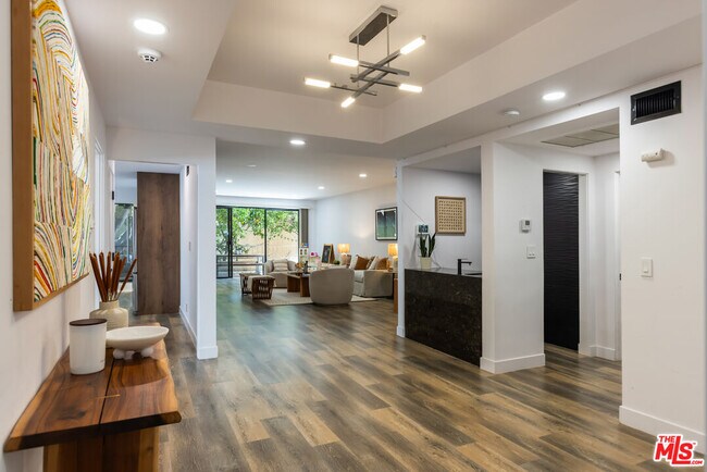 Foto del edificio - 1210 Kings Rd