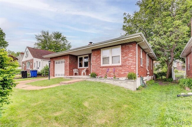 Building Photo - 9319 Aster Ave