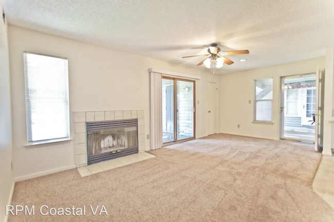 Foto del edificio - 2 br, 2 bath House - 12765 St James Place #B