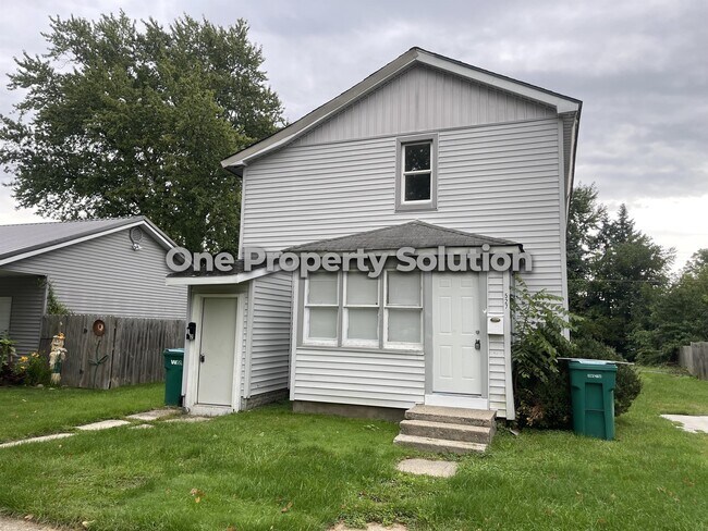 Building Photo - 527 Niesen St