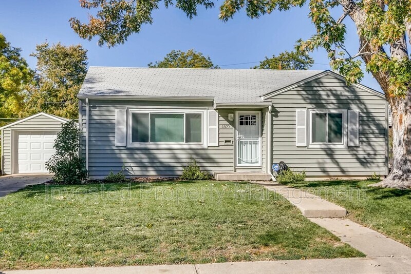 Foto principal - 1877 S Fairfax St