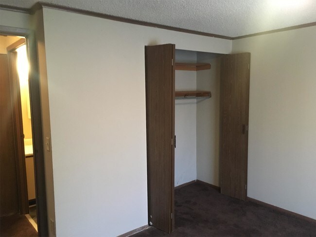 Building Photo - 162 Connie Dr