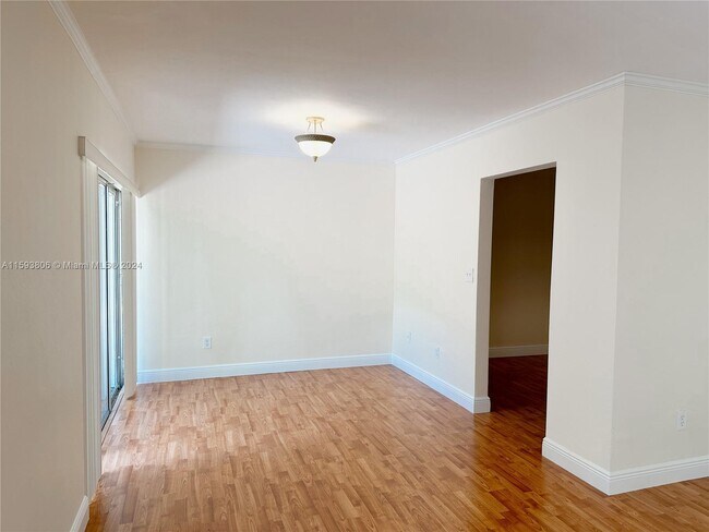 Building Photo - 7508 SW 58th Ave