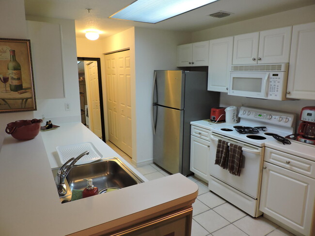 Building Photo - 2810 Grande Pkwy