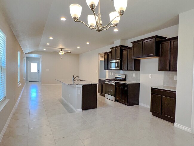 Foto del edificio - 7538 Breese Ln