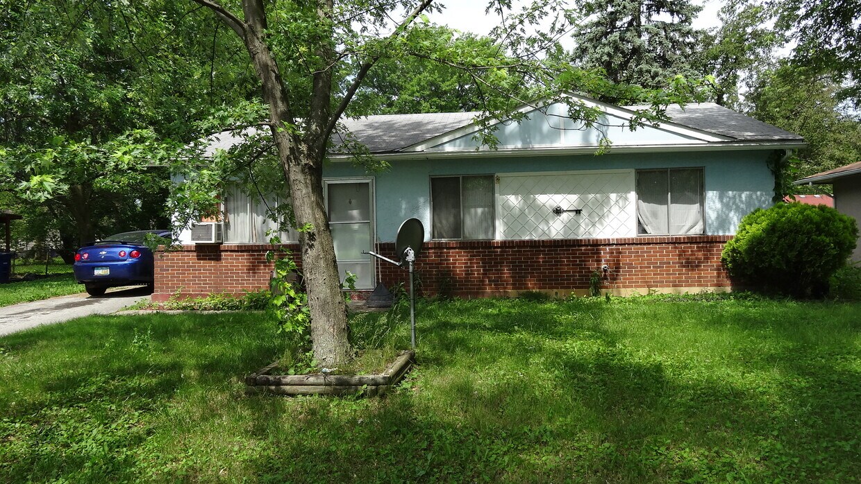 Primary Photo - 1839 Fleming Rd