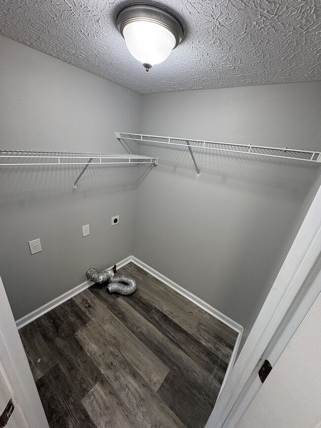 Building Photo - 7276 Havencroft Dr
