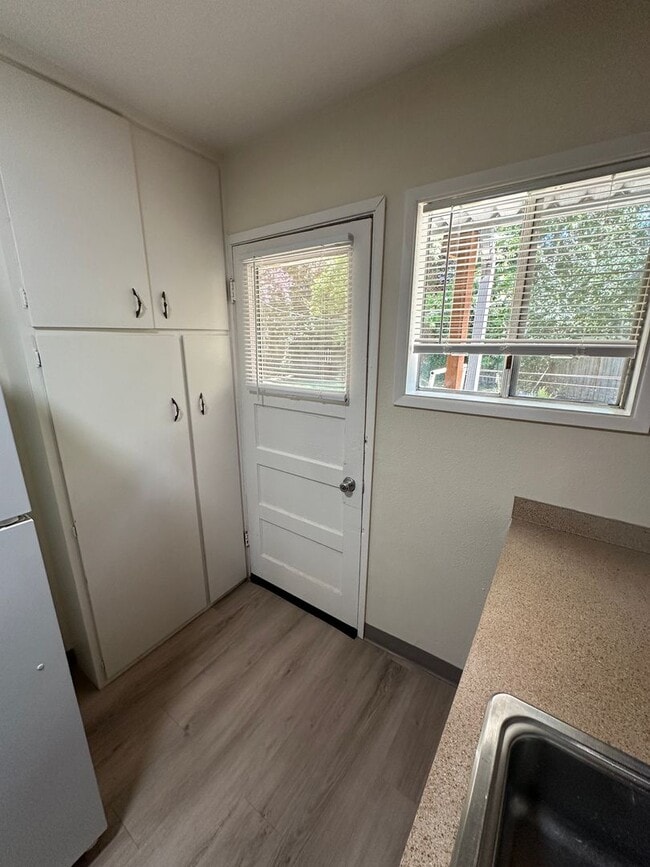 Foto del edificio - (474) 15th Street Apartments - 2 Bedroom /...