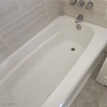 Building Photo - 350 E Desert Inn Rd