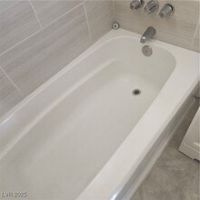 Building Photo - 350 E Desert Inn Rd