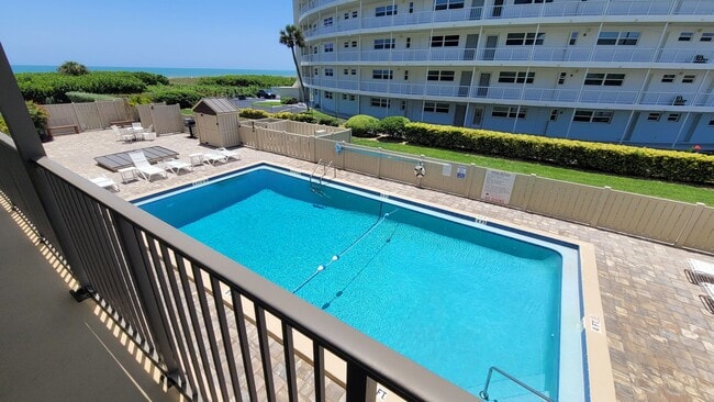 Building Photo - 4100 Ocean Beach Blvd