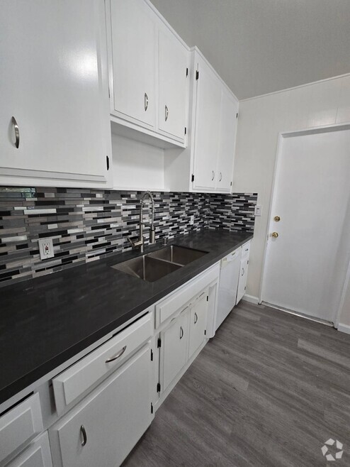 Building Photo - 3209 Mona Way