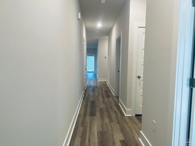 Foto del edificio - 9896 Starling Dr