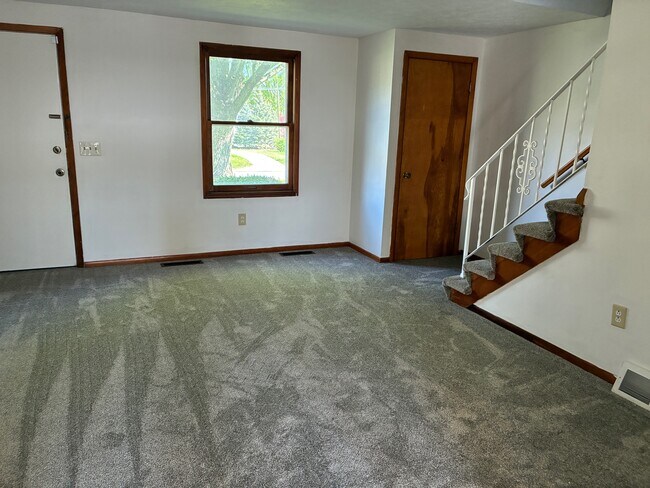 Foto del edificio - 7704 Hills and Dales Rd NW