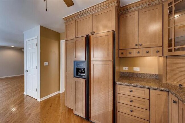 Building Photo - 4312 Lombardy Ct, Hoffman Estates, IL, 60192