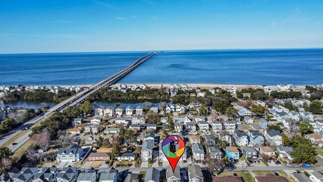 Building Photo - Chick's Beach Condo 3BR & 3.5BA w/2-car garage