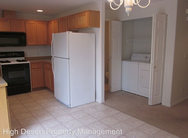 Foto del edificio - 2240-2256 SW Umatilla Ave