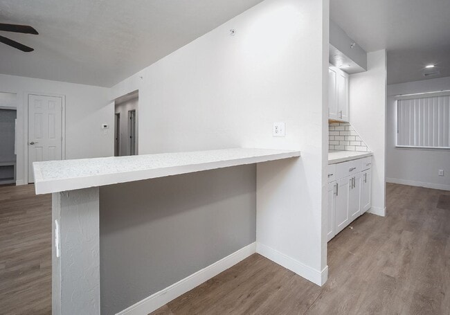Interior Photo - Aspen Place