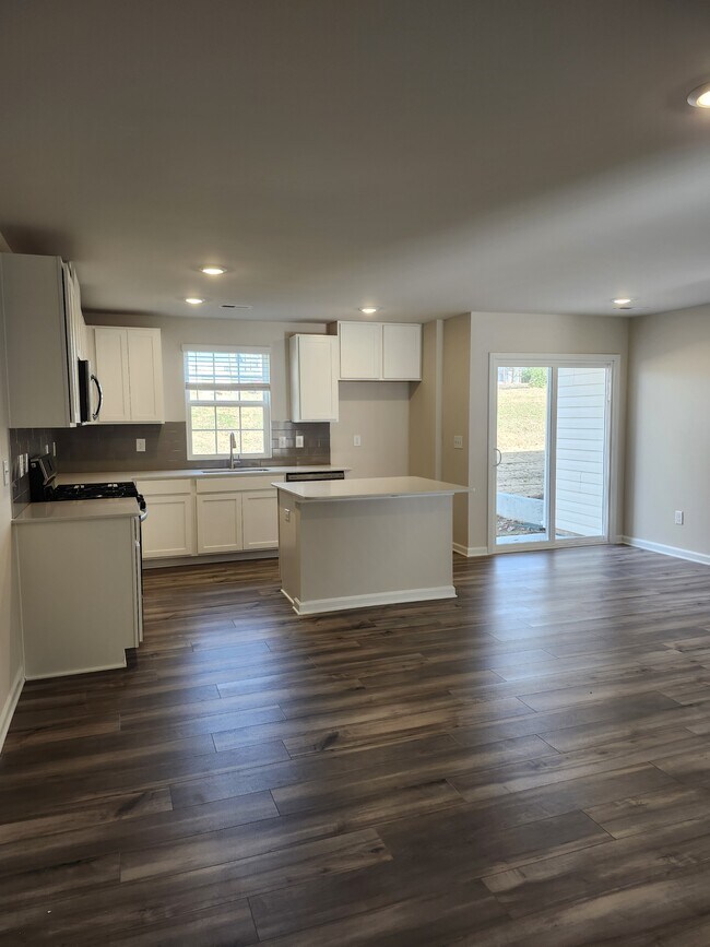 Foto del edificio - 818 Powder Br Dr