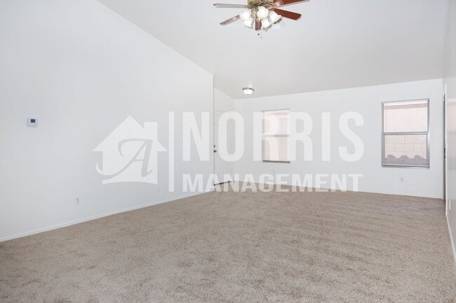 Building Photo - Beautiful Remodeled Home in Florence