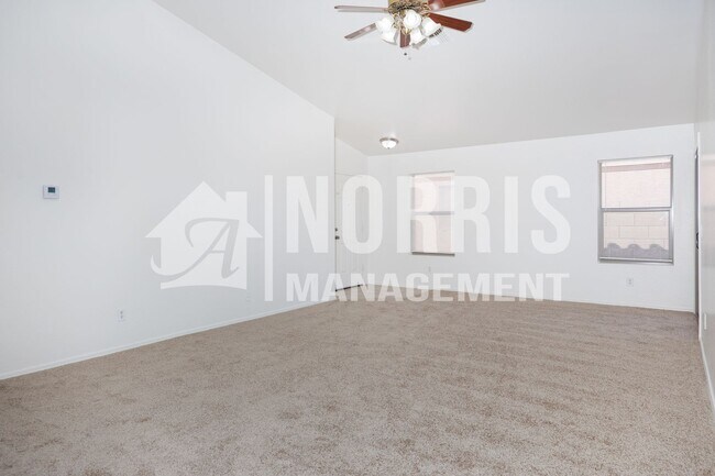 Foto del edificio - Beautiful Remodeled Home in Florence