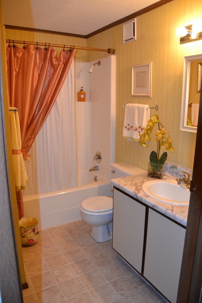 Rowanoake Apartments Streetsboro, OH