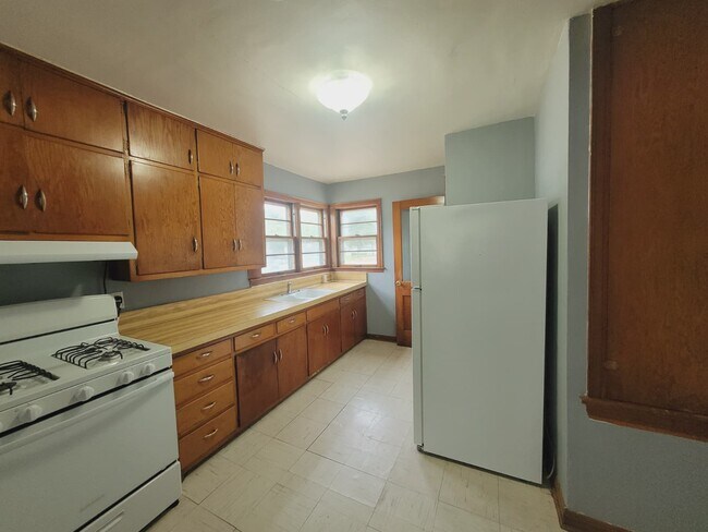 Foto del edificio - 415 N Washington St